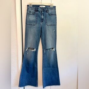Hidden Jeans Flare Size 28 EUC